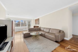 150 W End Ave Apt 19C, New York City, NY 10023