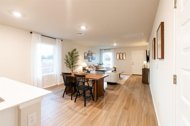 1907 Redbud Way, El Reno, OK 73036