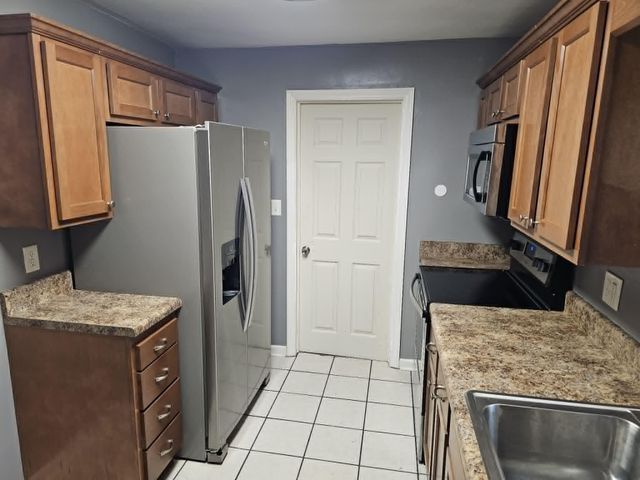 2702 NW Avalon AVE NW, Roanoke, VA 24012