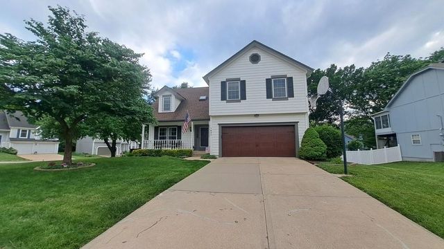1685 N Sunset Street, Olathe, KS 66061