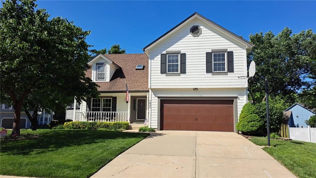 1685 N Sunset Street, Olathe, KS 66061