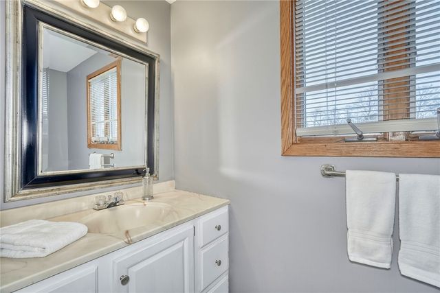 334 Kartes Dr, Greece, NY 14616