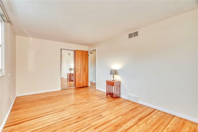 334 Kartes Dr, Greece, NY 14616