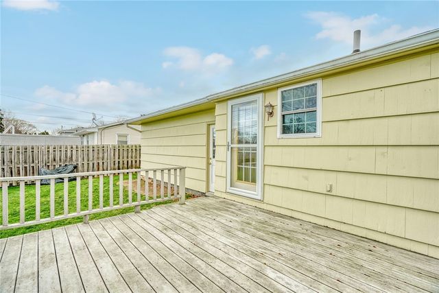 334 Kartes Dr, Greece, NY 14616