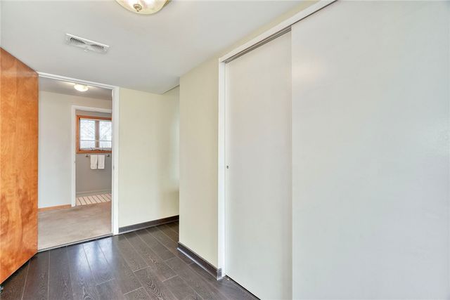 334 Kartes Dr, Greece, NY 14616