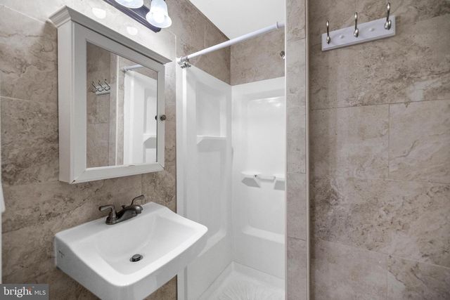 5725 HABERSHAM WAY, Alexandria, VA 22310