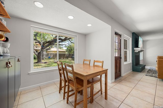 2037 Windy Trl, San Antonio, TX 78232