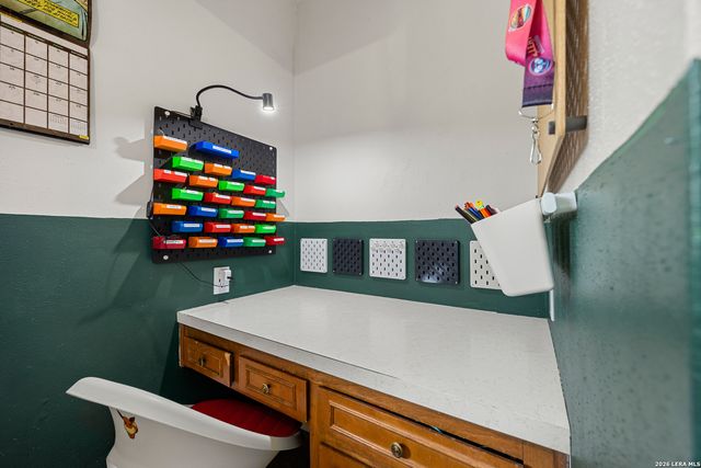 2037 Windy Trl, San Antonio, TX 78232