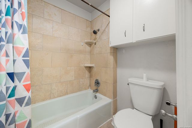 2037 Windy Trl, San Antonio, TX 78232