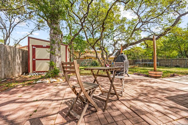 2037 Windy Trl, San Antonio, TX 78232