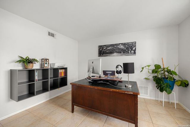 2037 Windy Trl, San Antonio, TX 78232