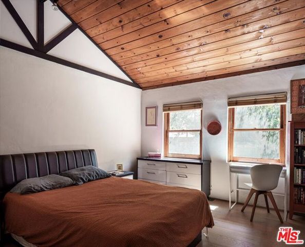 2056 Oakstone, Los Angeles, CA 90046