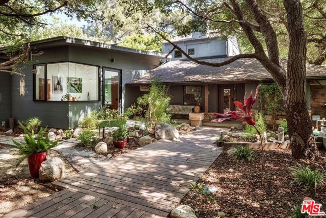 2056 Oakstone, Los Angeles, CA 90046