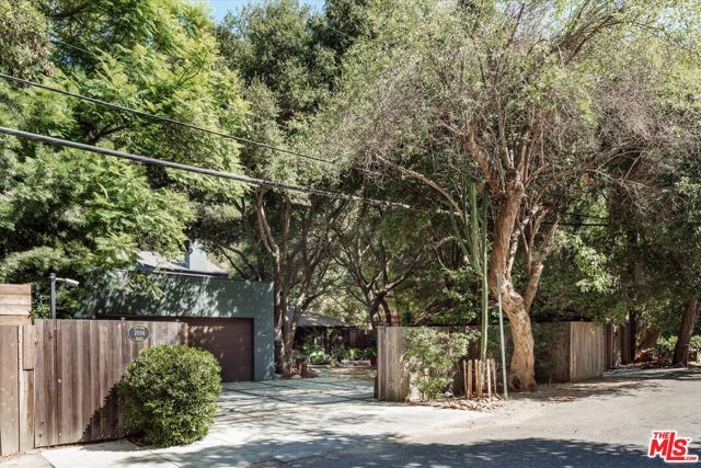 2056 Oakstone, Los Angeles, CA 90046