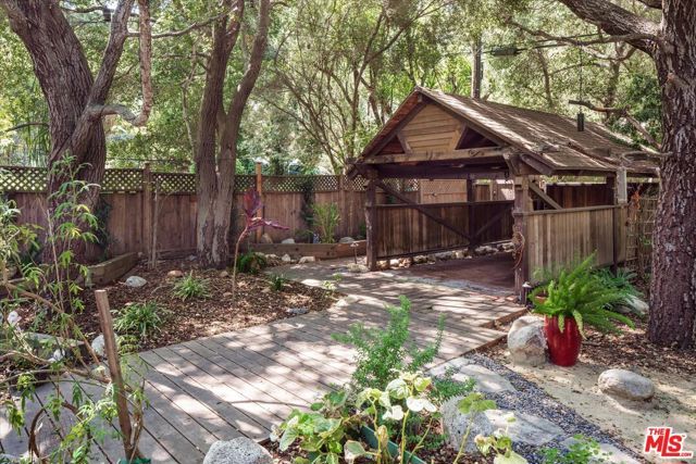 2056 Oakstone, Los Angeles, CA 90046