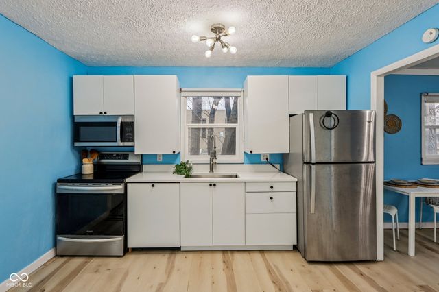 5168 Caroline Avenue, Indianapolis, IN 46205