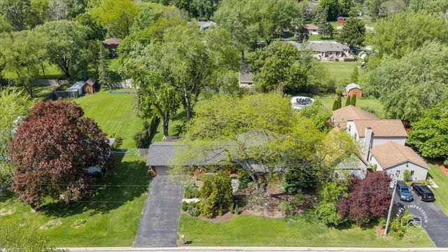 34W246 Giese Road, Batavia, IL 60510