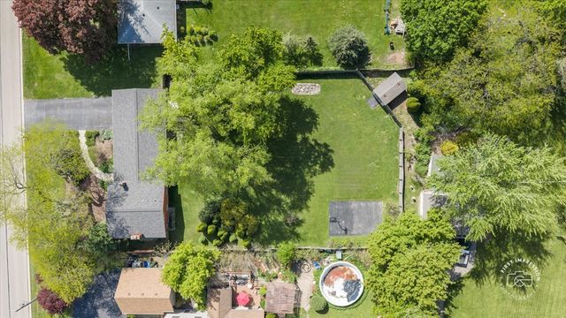 34W246 Giese Road, Batavia, IL 60510