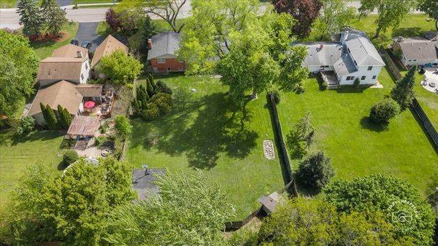 34W246 Giese Road, Batavia, IL 60510