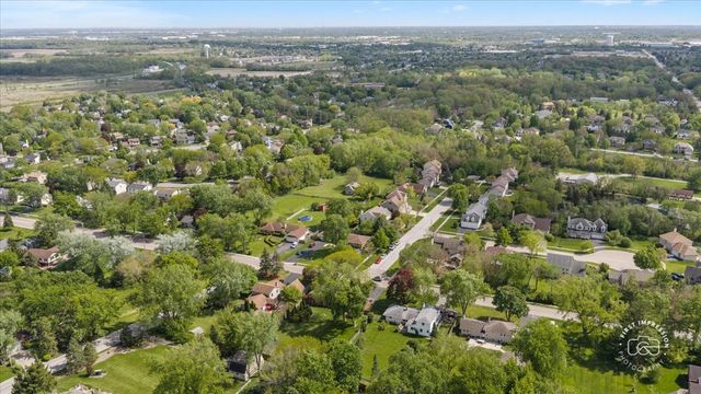 34W246 Giese Road, Batavia, IL 60510
