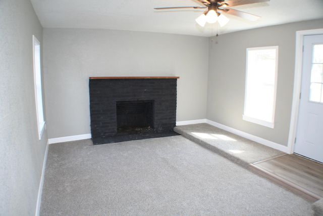 1408 Helen St, Augusta, KS 67010