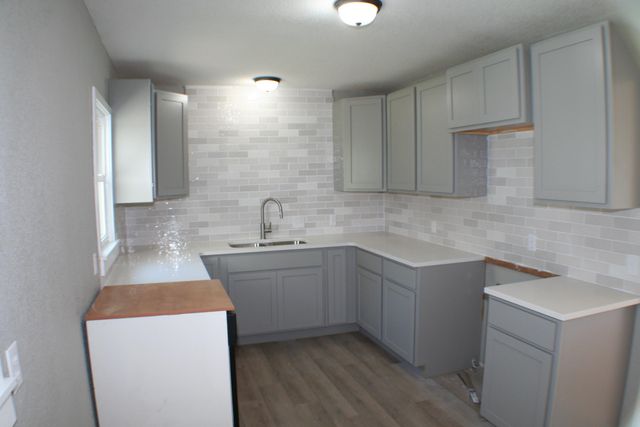 1408 Helen St, Augusta, KS 67010