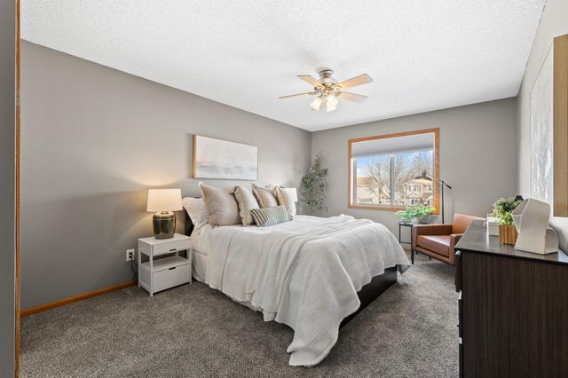 2998 Asarum Court, Shakopee, MN 55379