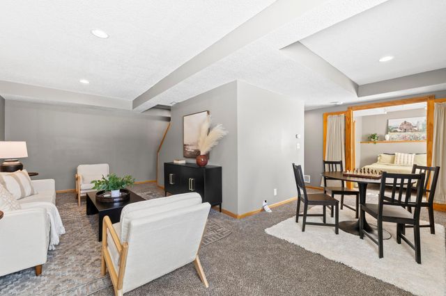 2998 Asarum Court, Shakopee, MN 55379