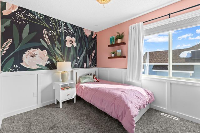 2998 Asarum Court, Shakopee, MN 55379