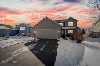 2998 Asarum Court, Shakopee, MN 55379
