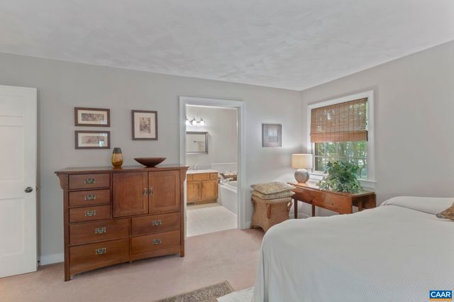 2 WHIPPOORWILL LN, Palmyra, VA 22963