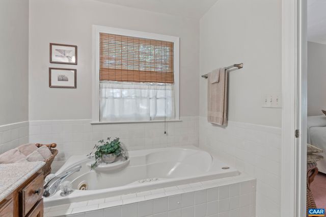 2 WHIPPOORWILL LN, Palmyra, VA 22963