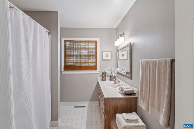 2 WHIPPOORWILL LN, Palmyra, VA 22963