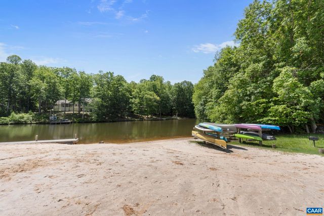 2 WHIPPOORWILL LN, Palmyra, VA 22963