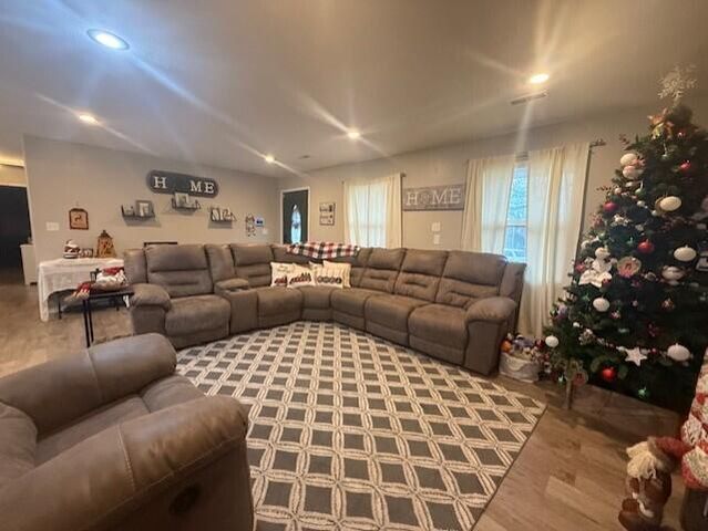 400 Barr West Drive, Cabool, MO 65689