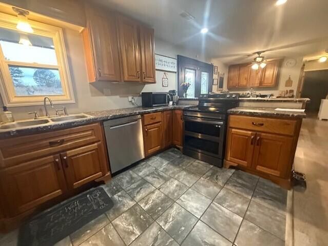 400 Barr West Drive, Cabool, MO 65689