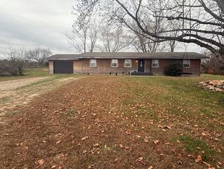 400 Barr West Drive, Cabool, MO 65689