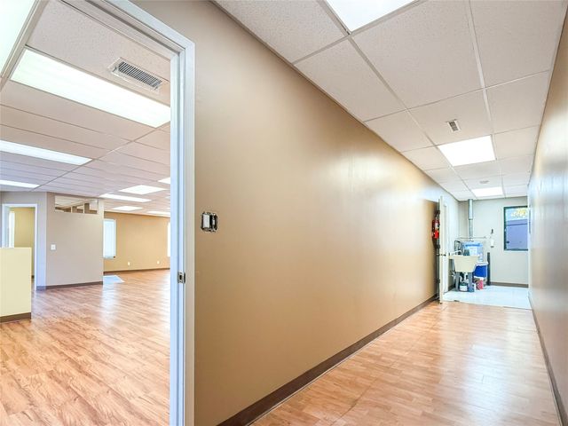 8365 University Boulevard A, Clive, IA 50325