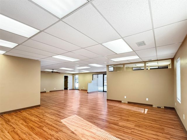 8365 University Boulevard A, Clive, IA 50325