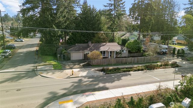 13054 30th Avenue NE, Seattle, WA 98125