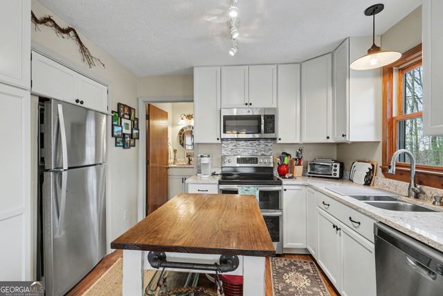 187 Evans Creek Road, Scaly Mtn, NC 28775