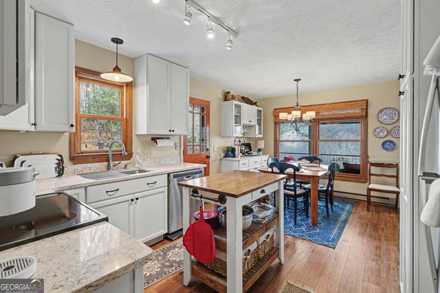 187 Evans Creek Road, Scaly Mtn, NC 28775