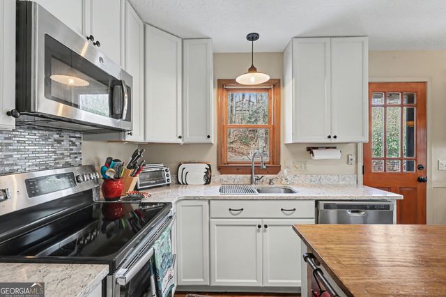 187 Evans Creek Road, Scaly Mtn, NC 28775