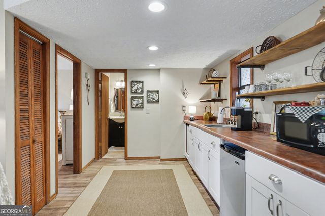 187 Evans Creek Road, Scaly Mtn, NC 28775