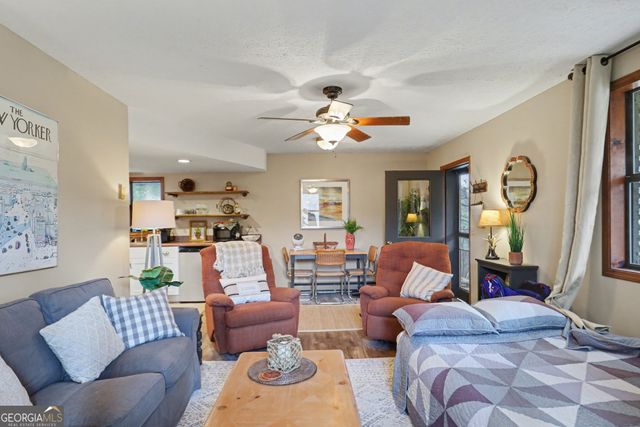 187 Evans Creek Road, Scaly Mtn, NC 28775