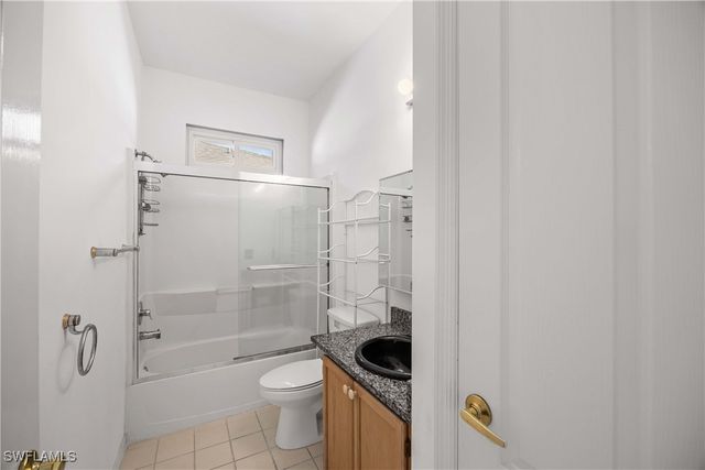 223 Stanhope CIR, Naples, FL 34104