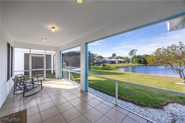 223 Stanhope CIR, Naples, FL 34104