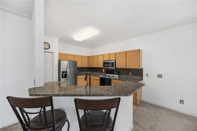 223 Stanhope CIR, Naples, FL 34104