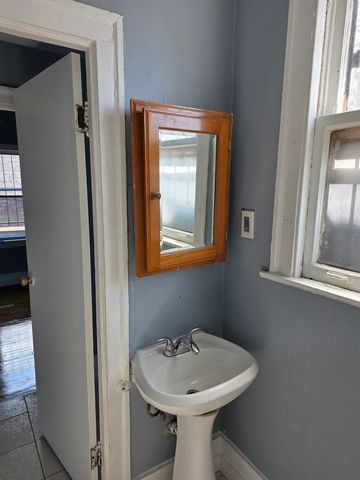 1853 E 79th Street 2, Chicago, IL 60649