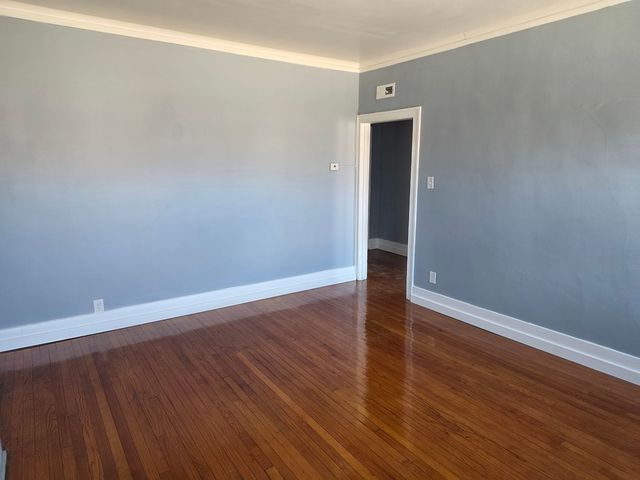 1853 E 79th Street 2, Chicago, IL 60649